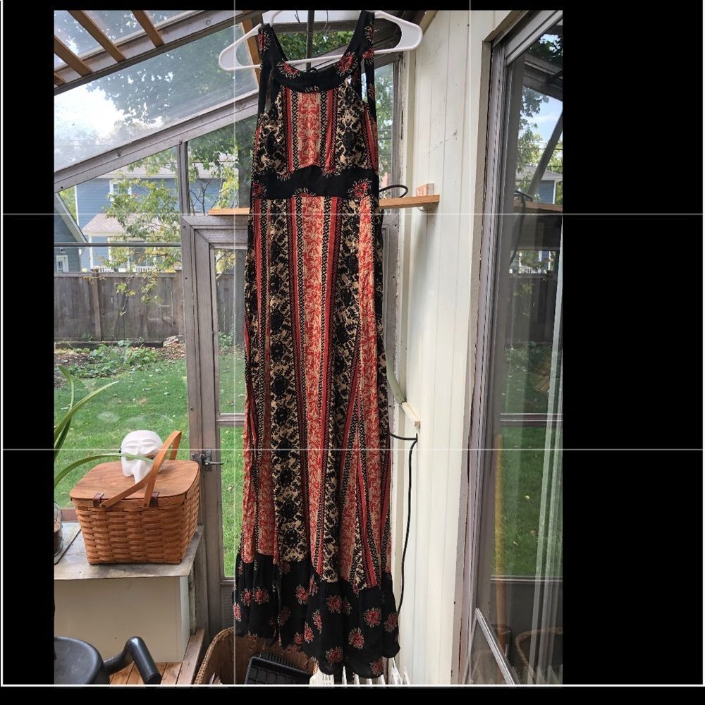 Free People Elegant Black and Red Floral Boho Maxi Dress Size 2